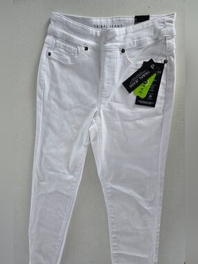 Tribal Size 2 White Jeans  NWT
